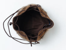 Load image into Gallery viewer, Muskrat Fur And Suede Leather Bucket Bag
